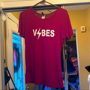3 for $25 NWT FitteD short sleeve t-shirt maroon with Vibes written on it